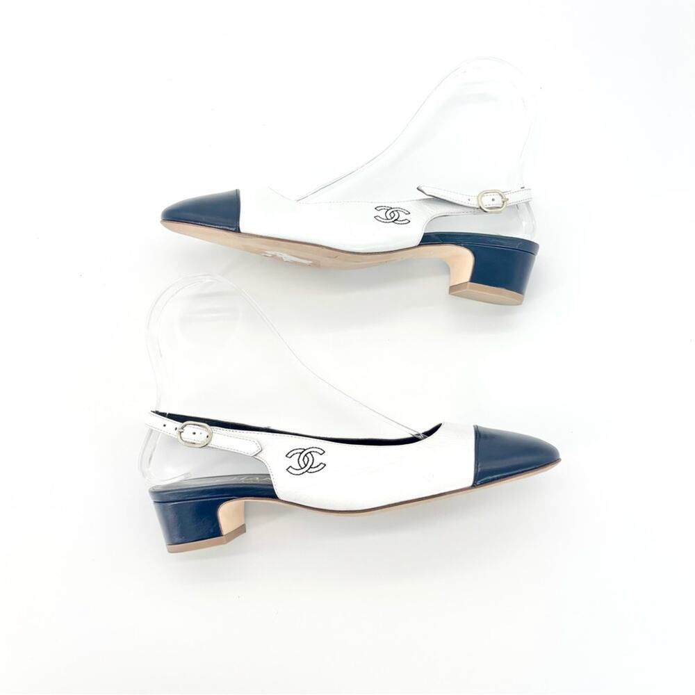 NEW Chanel Calfskin CC Logo Cap Toe White Dark Navy Slingback Low Heel Pumps 36 - Picture 4 of 9